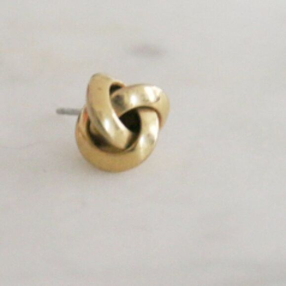 Single Love Knot Gold Plated Stud Earring - Only 1 - Picture 2 of 13